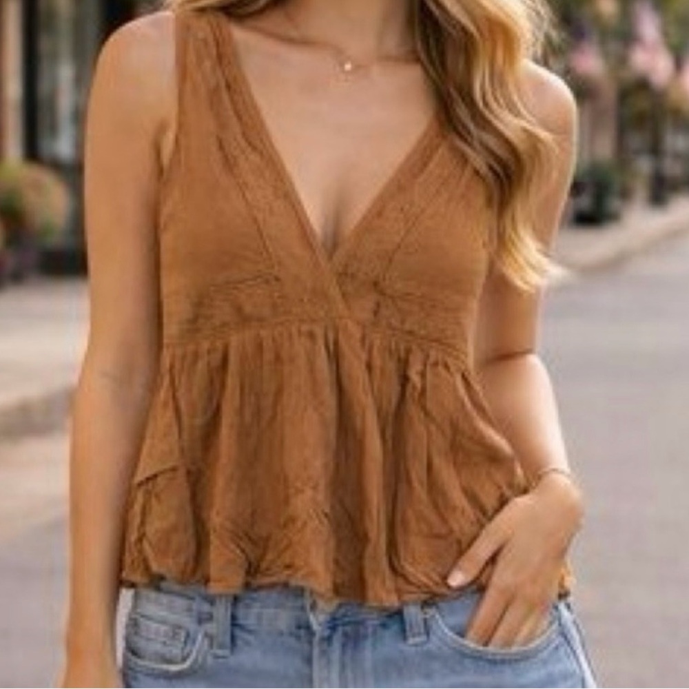 Sleeveless Women's Peplum Top